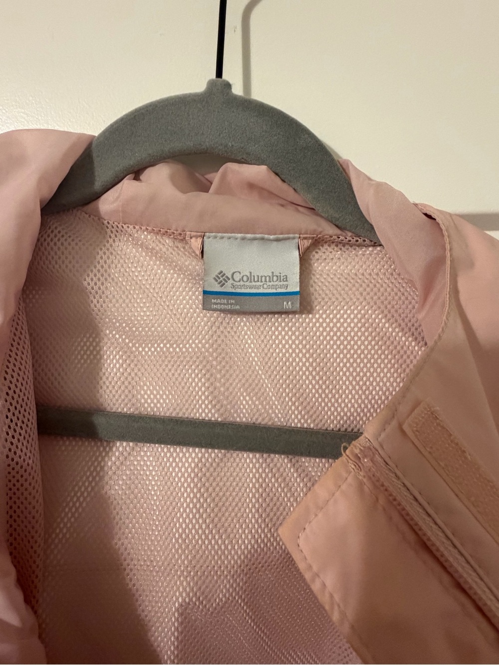 Columbia Women's Arcadia II Pale Pink Hooded Rain Jacket - Picture 7 of 8
